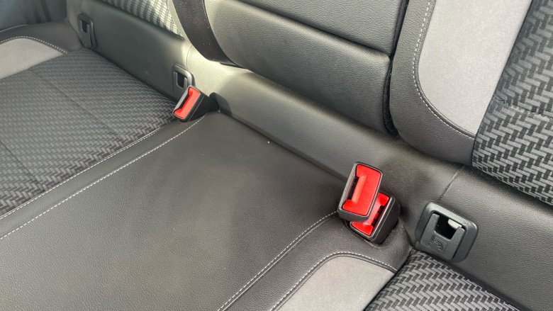 Volkswagen T-Roc 1.6 TDI R-Line 5dr Diesel Hatchback